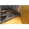 Image 5 : 3 MAINE WALL SHELFS AND BBQ SET