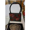 Image 5 : 5 LADIES HANDBAGS