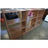 Image 3 : 3 SMALL OAK BOOK SHELVES