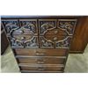 Image 2 : 5 DRAWER WALNUT DRESSER