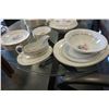Image 5 : GOLD BOUQUET RIDGEWAY MADE IN ENGLAND CHINA SET OF 38PCS 22K PLATED