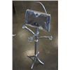 Image 2 : 2FT TALL HAND BAG STAND