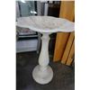 Image 1 : CAST METAL BIRD BATH
