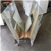 Image 1 : LOT OF VARIOUS GLASS TOPS