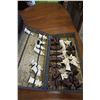 Image 6 : LARGE CHESS SET