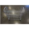 Image 2 : WHITE WIRE SHOE RACK