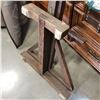 Image 2 : LARGE WOODEN EASEL