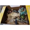 Image 1 : BOX OF COLLECTIBLE FIGURES
