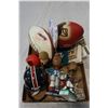 Image 2 : TRAY OF FOOT BALL COLLECTIBLES AND BOBBLES HEADS
