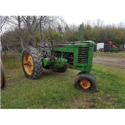 1946 John Deere GM Tractor