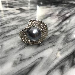 Faux Pearl Austrian Crystal Silver Oyster Ring