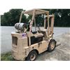 Image 4 : White 5,000lb Forklift