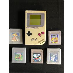 NINTENDO GAME BOY W/ GAMES