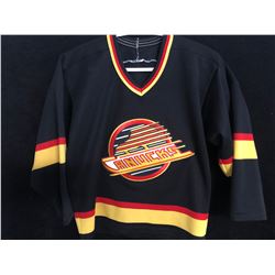 VANCOUVER CANUCKS KIDS HOCKEY JERSEY
