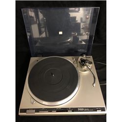 TECHNICS QUARTZ D.D AUTOMATIC TURNTABLE SYSTEM SL-Q3