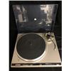 Image 1 : TECHNICS QUARTZ D.D AUTOMATIC TURNTABLE SYSTEM SL-Q3