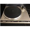 Image 2 : TECHNICS QUARTZ D.D AUTOMATIC TURNTABLE SYSTEM SL-Q3