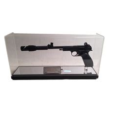 Star Wars Episode IV: A New Hope Princess Leia (Carrie Fisher) Limited Edition Blaster Replica