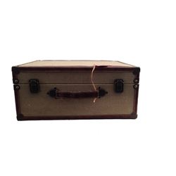 The Chaperone Louise Brooks (Haley Lu Richardson) Movie Props