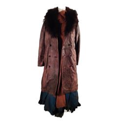 The Hateful Eight Daisy Domergue (Jennifer Jason Leigh) Movie Costumes