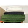 Image 1 : GR OF 11, ROUND FLOOR SANDING PADS