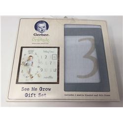 Gerber Organic Muslin Blanket and Felt Frame-Monthly Milestone Marker
