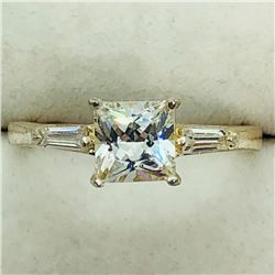 Silver Cubic Zirconia Ring (~Size 7) (~weight 3.4g), Suggested Retail Value $100