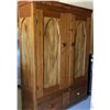 Image 1 : ANTIQUE PINE ARMOIRE