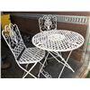 Image 1 : WHITE WROUGHT IRON PATIO SET