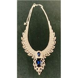 The Hobbit: The Desolation of Smaug (2013) - Erebor Treasure Screen Used Necklace