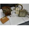 Image 1 : Clocks
