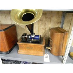 Phonograph