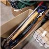 Image 2 : BOX OF TOOLS AND PROPANE TREE
