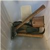 Image 1 : LOT OF VINTAGE TOOLS