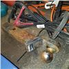 Image 3 : 2 SETS OF JUMPER CABLES AND HITCH