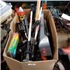 Image 1 : BOX OF GARDEN TOOLS, NOZZLES, SPRINKLERS