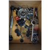 Image 2 : LOT OF CUTTING BITS AND TAP AND DIE