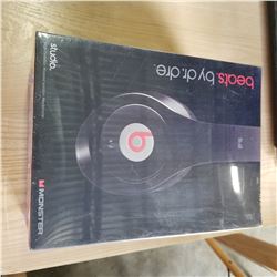 NEW BEATS BY DRE STUDIO HEAD PHONES - UNAUTHENTICATED