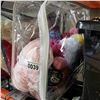 Image 2 : 2 BAGS OF WOOL, YARN, SCRAPS, ETC