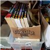 Image 2 : TRAY AND BOX OF SERVICE MANUALS