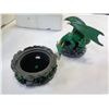 Image 2 : 2 DRAGON DISHES AND DECORATIVE DOUBLE EDGE BLADE