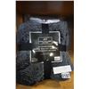 Image 2 : NEW AMY MILER HOME EMBOSSED VELVET THROW, BLANKET AND HOUSE COAT