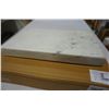 Image 3 : 2 MARBLE CUTTING BOARDS