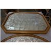 Image 5 : 3 RATTAN AND PEARLIZED SERVING TRAYS