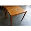 Image 2 : 2 TEAK NESTING TABLES