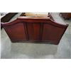 Image 2 : MODERN QUEENSIZE BED FRAME