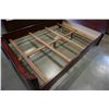 Image 3 : MODERN QUEENSIZE BED FRAME