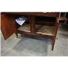 Image 3 : FRENCH PROVINCIAL 1 DRAWER 2 DOOR STAND