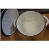 Image 8 : NEW 5 QUART ENAMEL CAST IRON DUTCH OVEN