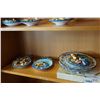 Image 2 : LOT OF WHINNIE THE POOH HUNNY POT ADVENTURES AND SWEET DREAMS COLLECTOR PLATES
